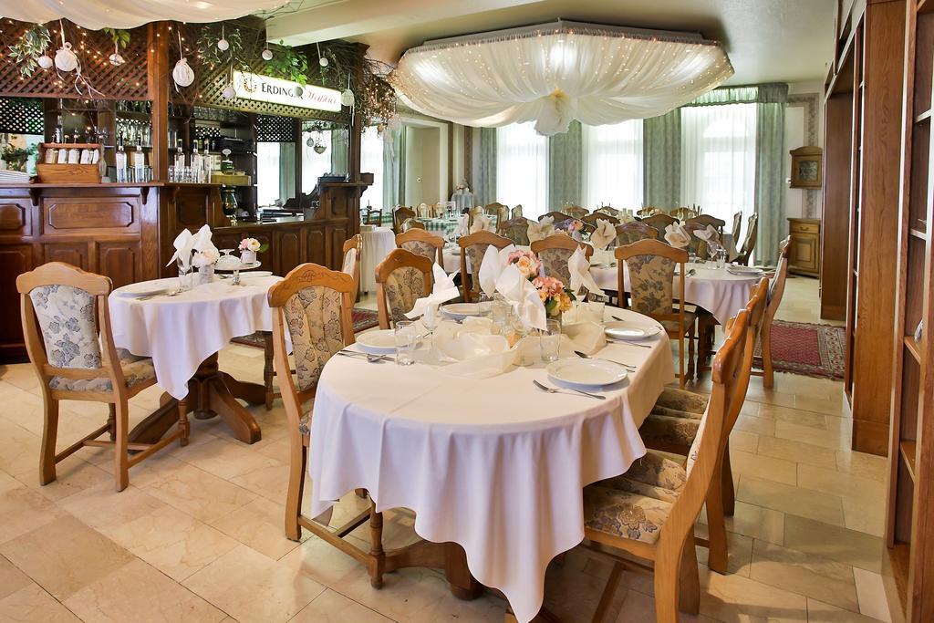Hotel Rittinger Bonyhád Buitenkant foto