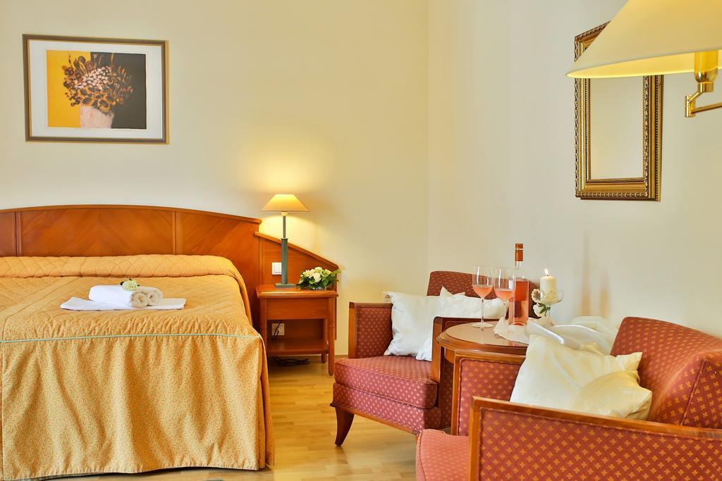 Hotel Rittinger Bonyhád Kamer foto